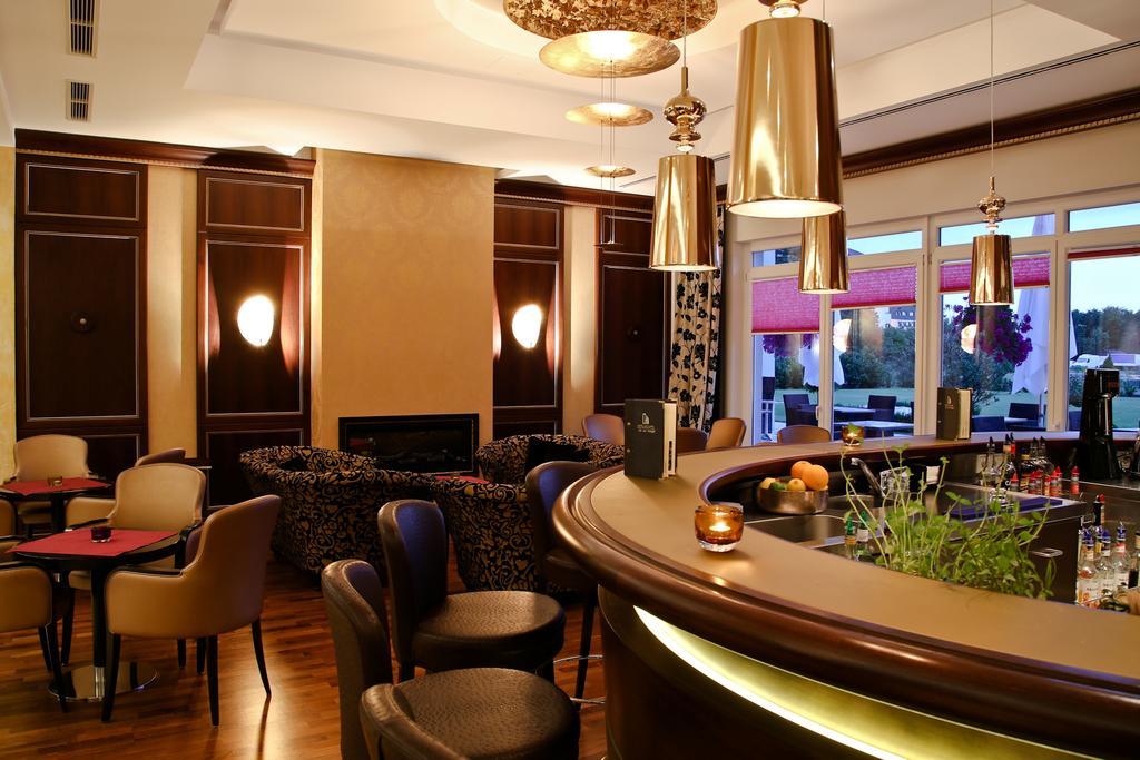 Holzapfel Hotel Bad Fussing Bagian luar foto