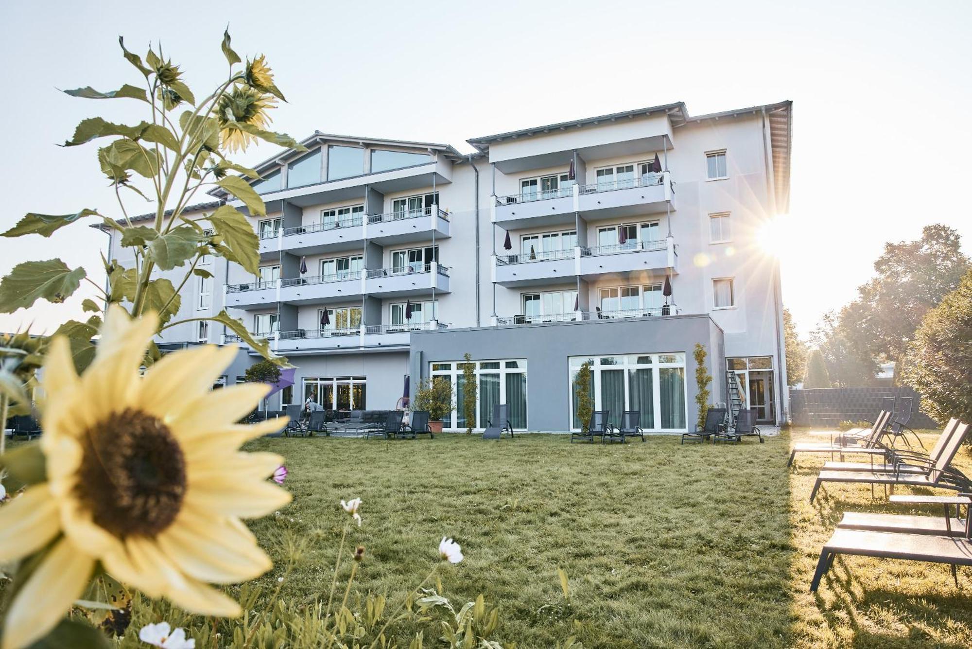 Holzapfel Hotel Bad Fussing Bagian luar foto