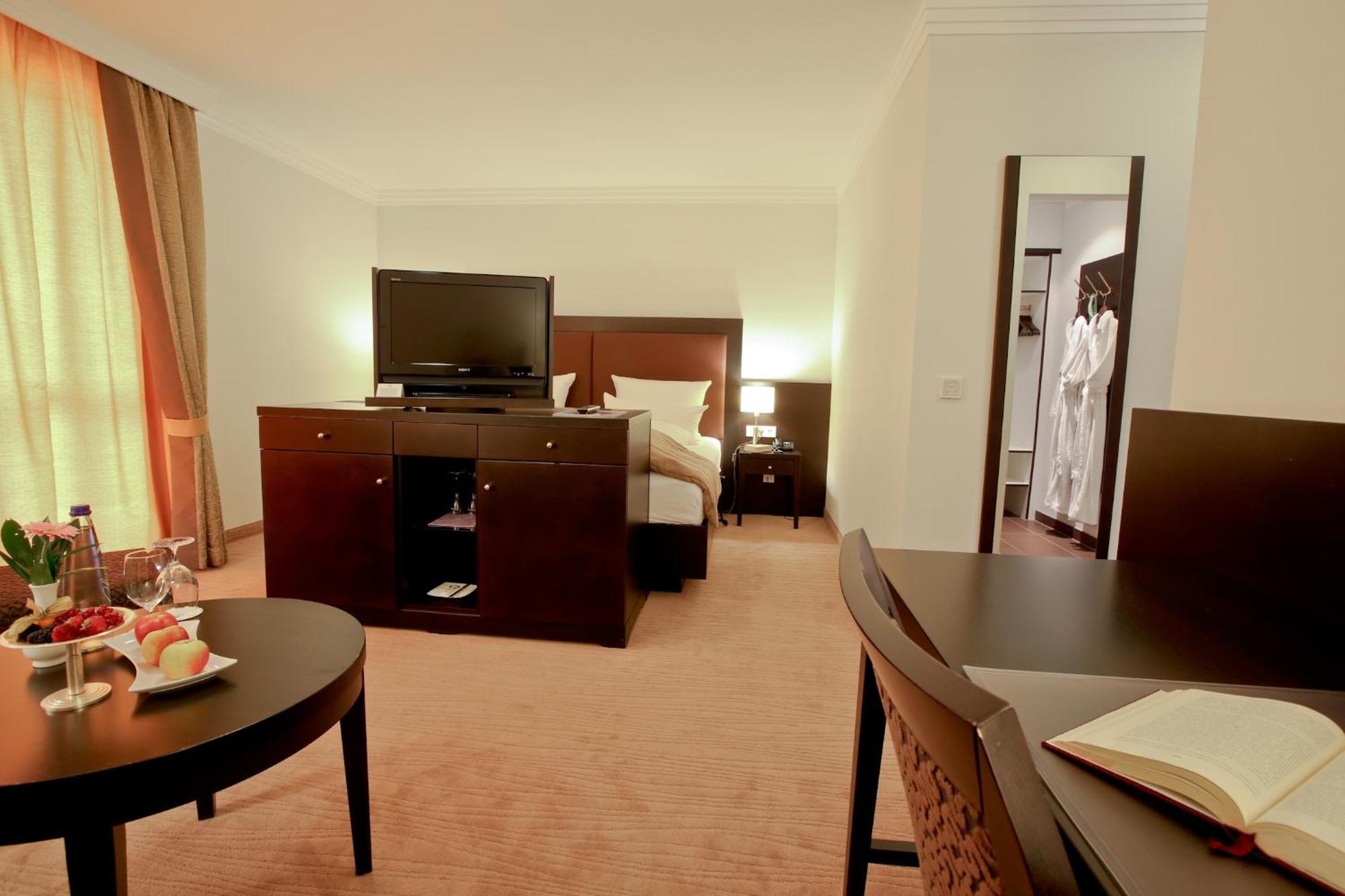 Holzapfel Hotel Bad Fussing Bagian luar foto