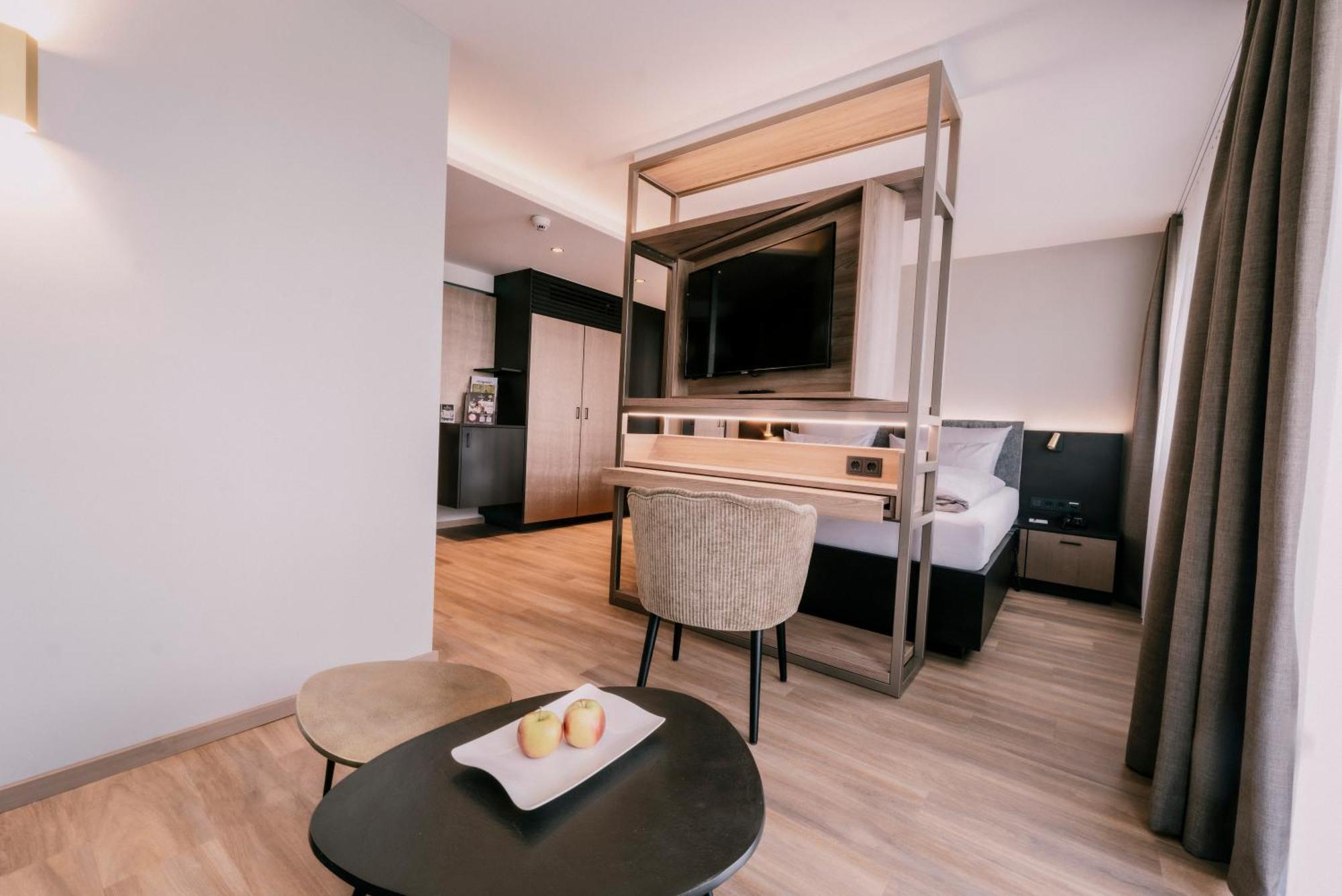 Holzapfel Hotel Bad Fussing Bagian luar foto